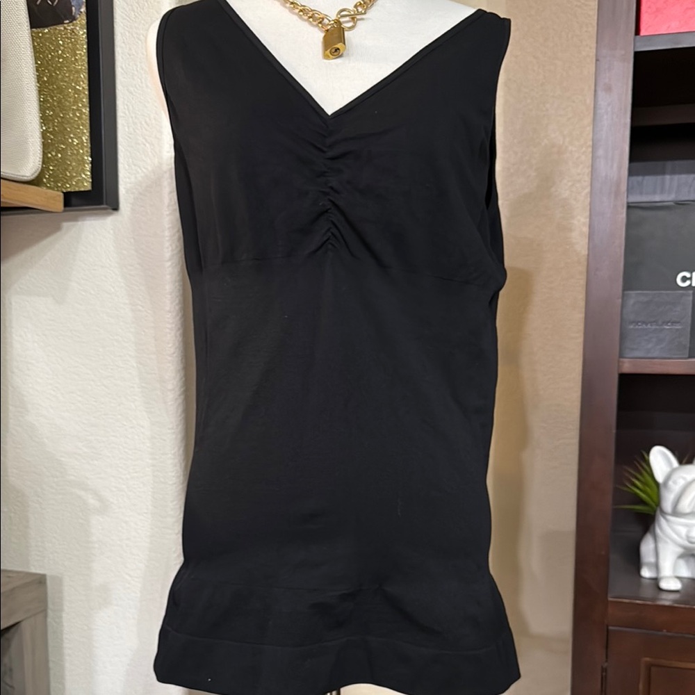 Cacique Shape Wear Black Sleeveless V-Neck Tank Top plus size 26/28